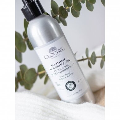 Clochee smoothing cleansing oil for face, 250ml 2